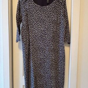 Black and white print dress
